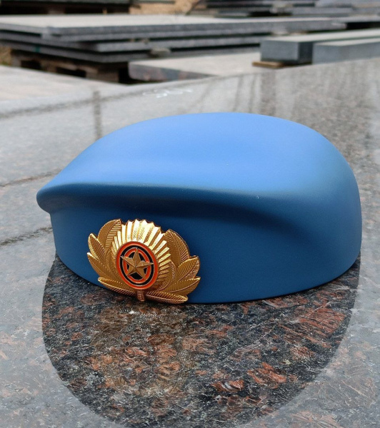 Берет (22*19*8, гранит Габбро, цвет синий) арт:1845